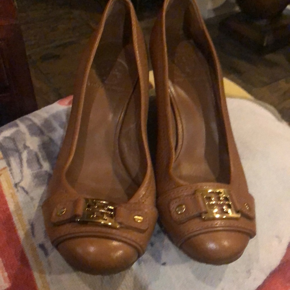 Tory Burch slip on wedge shoes 7